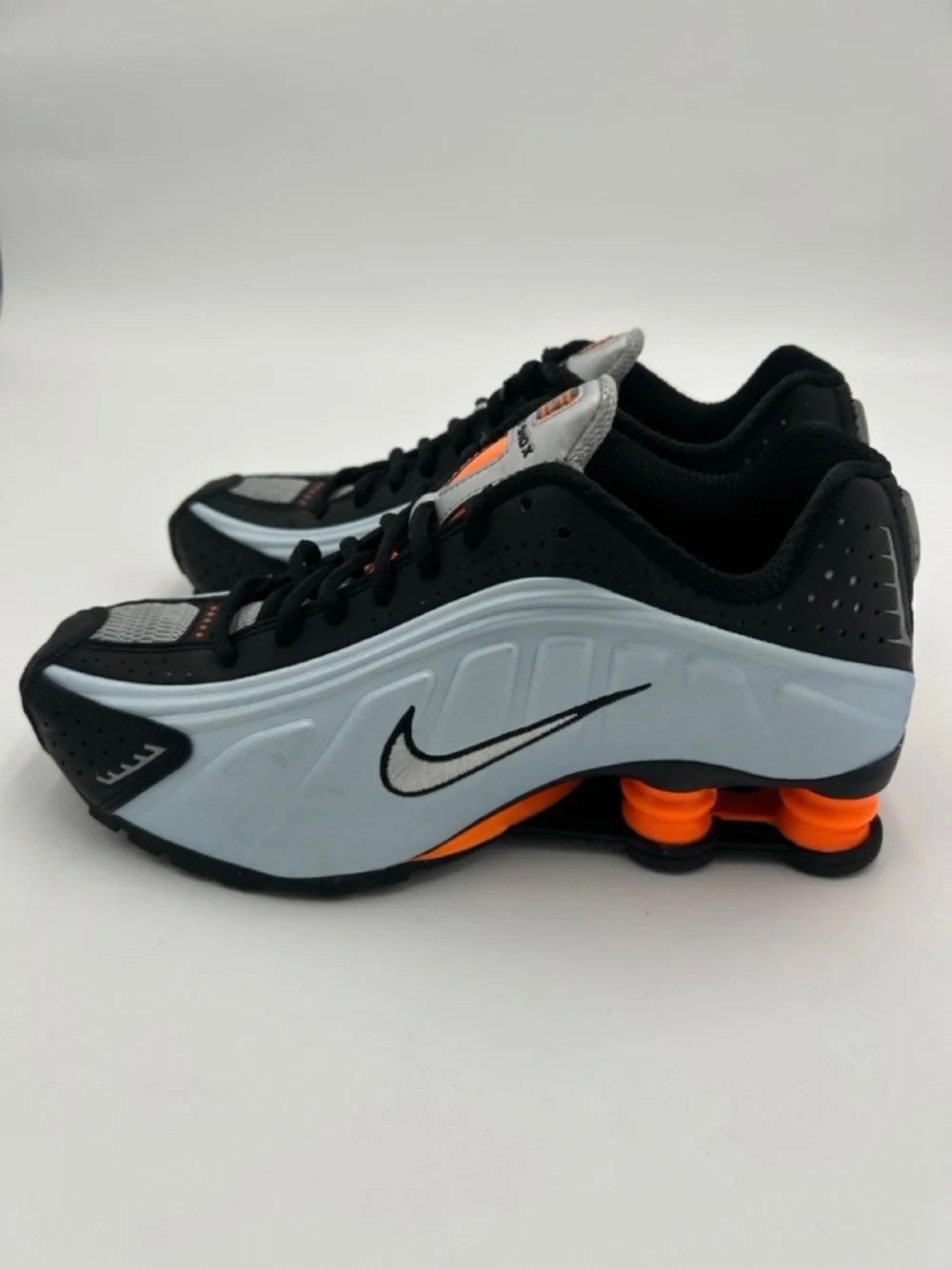 Nike Shox R4 Womens Size 8 Blue Tint Black Total Orange New Authentic